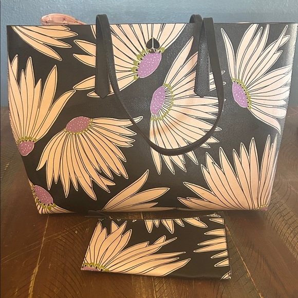 Floral Kate Spade Tote Bag - Picture 3 of 9